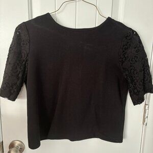Ann Taylor LOFT Black Boxy Crop Blouse Full Lace Sleeve